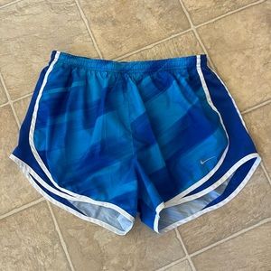 Nike running short